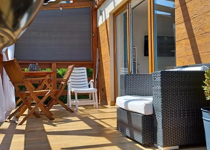 Semesterbostad Sunrise *