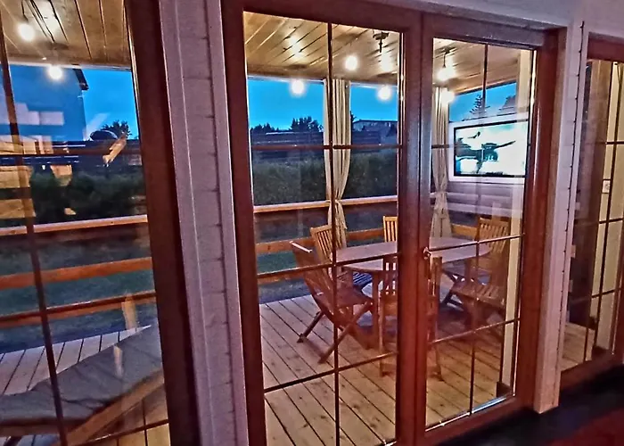 Sunrise Semesterbostad *